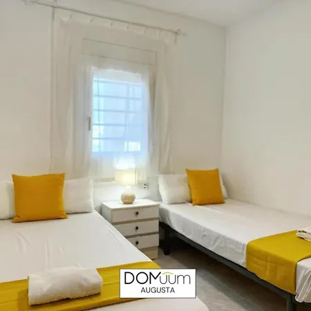 Apartment Domuum Holidays - Augusta Family *